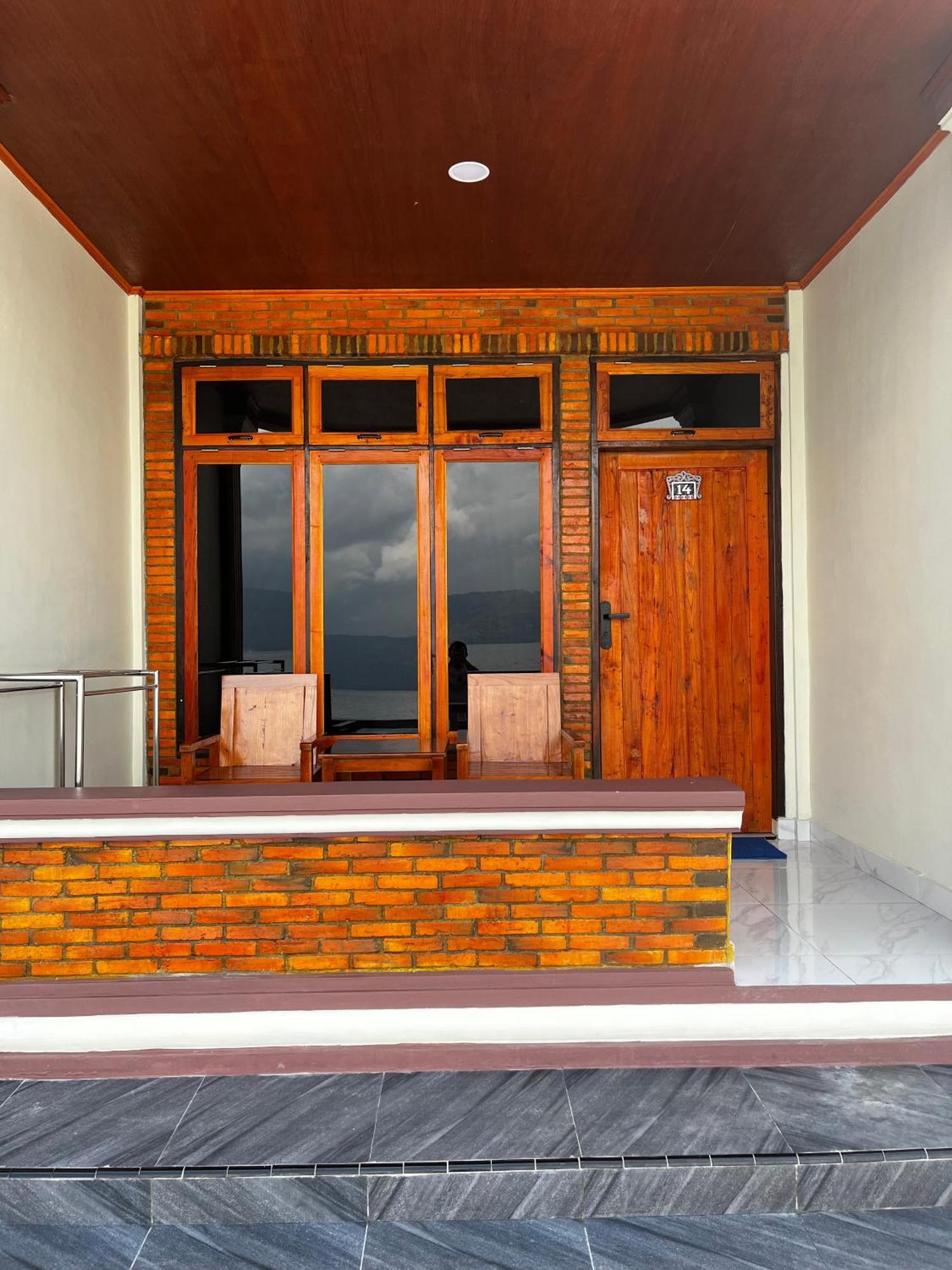 Gokhon Guest House Tuk Tuk Exterior photo