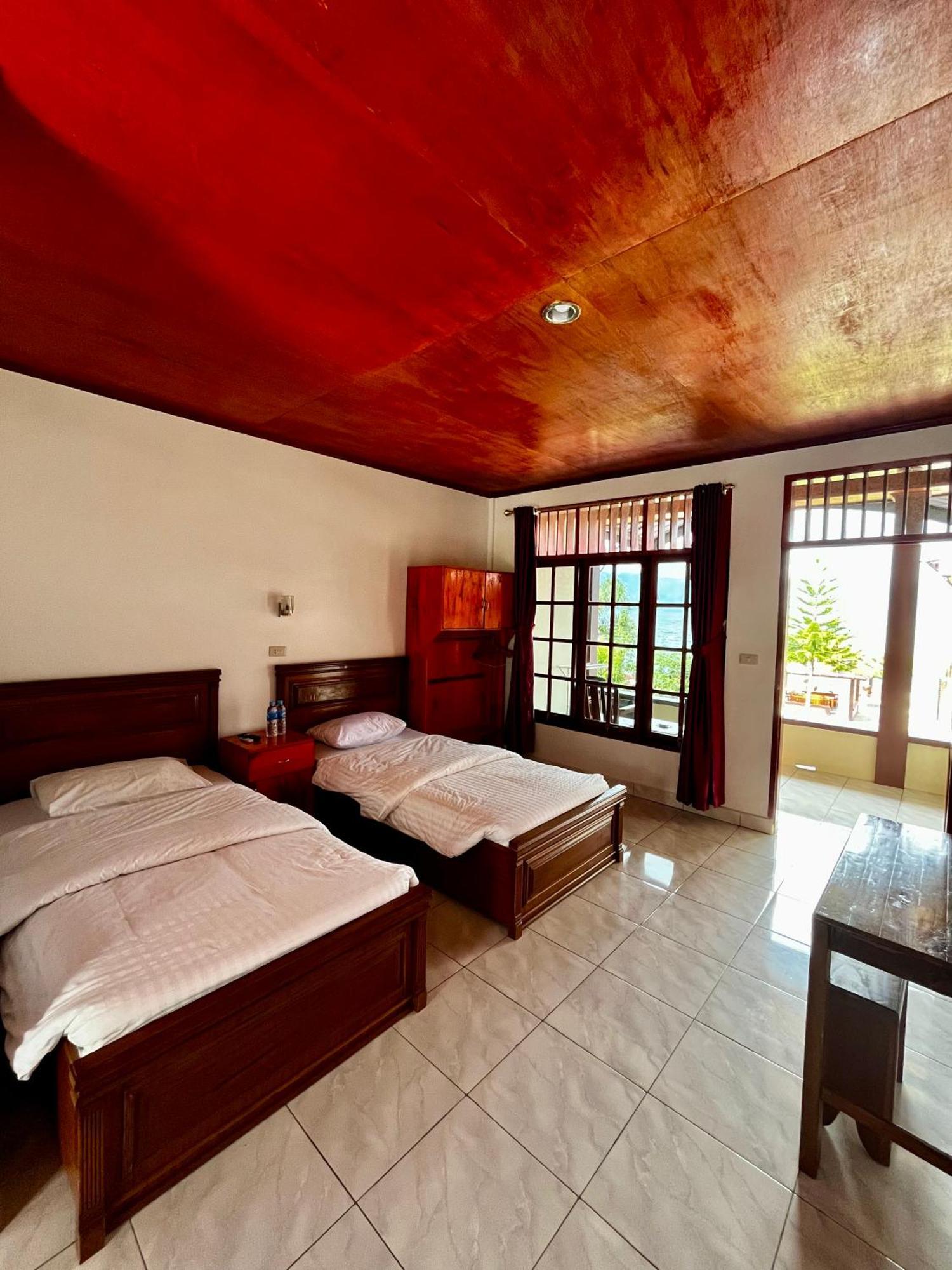 Gokhon Guest House Tuk Tuk Exterior photo