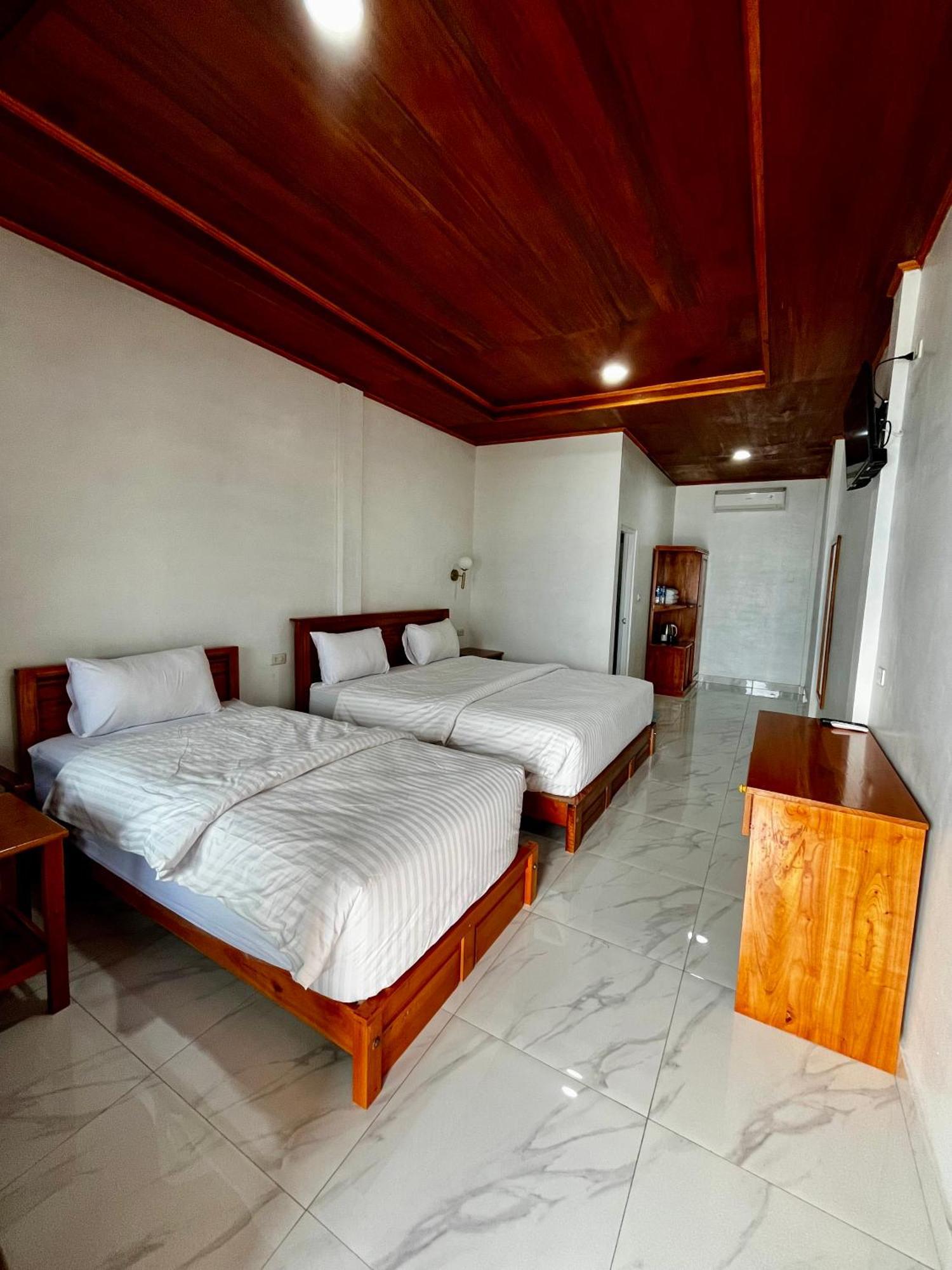 Gokhon Guest House Tuk Tuk Exterior photo